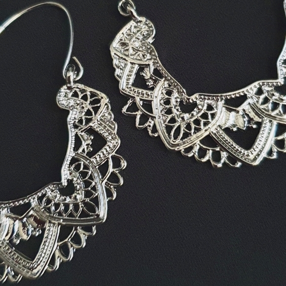Delicate Silver Earrings - Picture 3 of 4